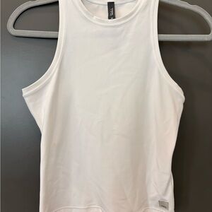 Vuori white tank